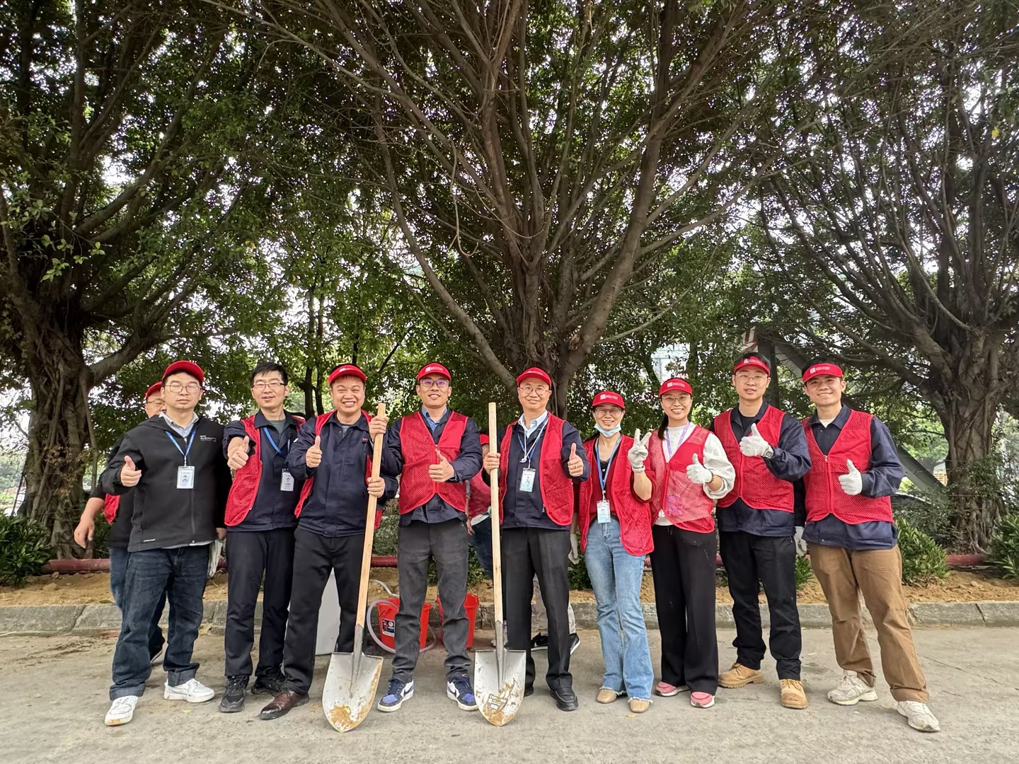 2024年庄闲和对子网站科技植一抹新绿 寄一份希望植树节